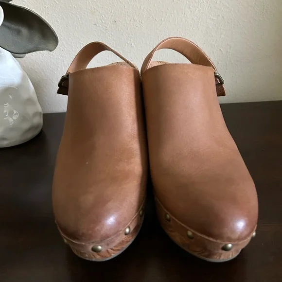 Kork-Ease Darby Tan Leather Studded Clog Heels - Picture 3 of 7